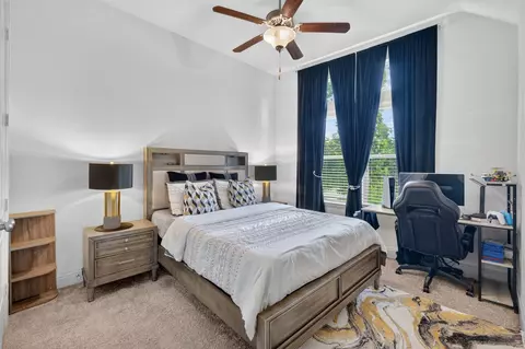 Bedroom - 226 Skybranch Ct, Conroe, TX 77304 photo 5 of 6