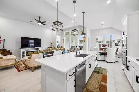 Kitchen - 16014 Tangled Vine Ln, Conroe, TX 77302 photo 2 of 2