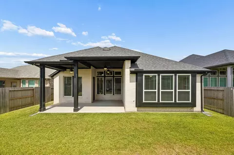 Exterior - 16014 Tangled Vine Ln, Conroe, TX 77302 photo 1 of 2
