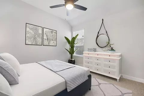 Bedroom - 16014 Tangled Vine Ln, Conroe, TX 77302 photo 3 of 3