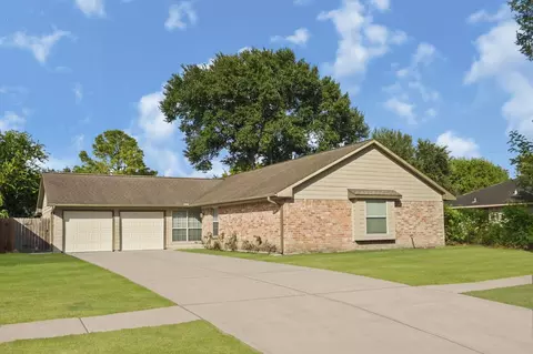 9110 Tooley Dr, Houston, TX 77031