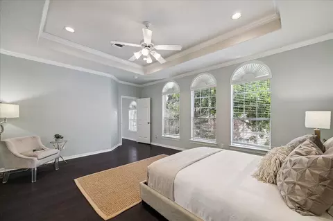 5638 Avalon Way, Houston, TX 77057