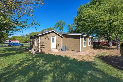 314 Avenue D, Point, TX 75472 photo 5