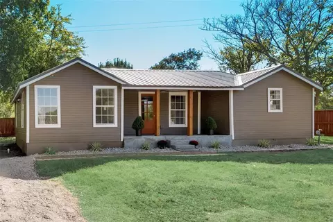 314 Avenue D, Point, TX 75472 photo 3