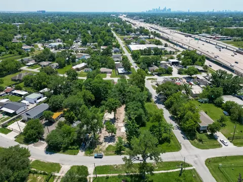 3704 Topping St, Houston, TX 77093