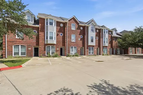 305 Holleman Dr E #1004, College Station, TX 77840