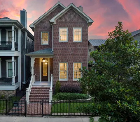 619 E 8th 12 St, Houston, TX 77007