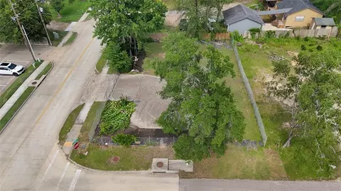 1620 Odd Fellow St, Conroe, TX 77301 photo 7