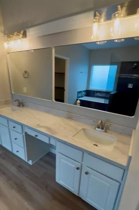 Bath - 22310 Lamaster Ln, Spring, TX 77373 photo 1 of 2