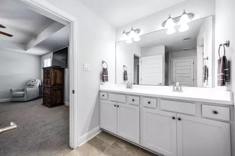 Bath - 305 Bryan Way, Angleton, TX 77515 photo 1 of 4