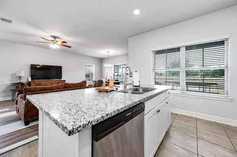 Kitchen - 305 Bryan Way, Angleton, TX 77515 photo 3 of 3