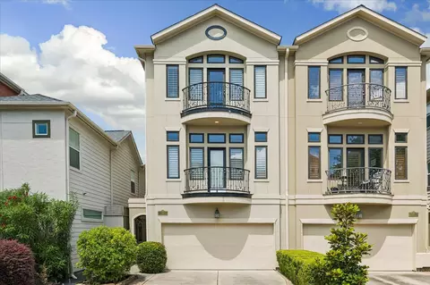 715 Birdsall St, Houston, TX 77007