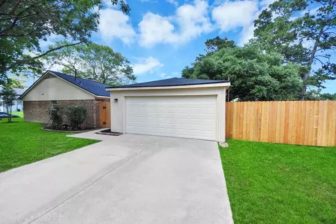 Exterior - 2402 Rolling Glen Dr, Spring, TX 77373 photo 3 of 5