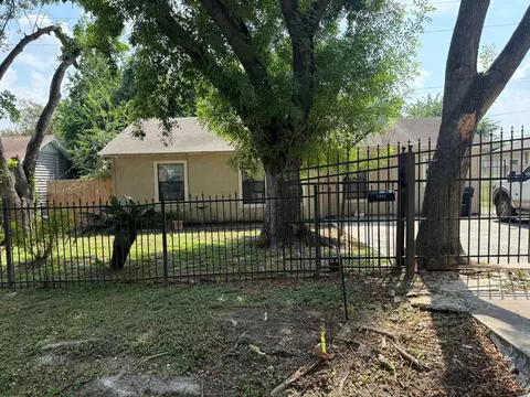 1002 Grenfell Ln, Houston, TX 77076