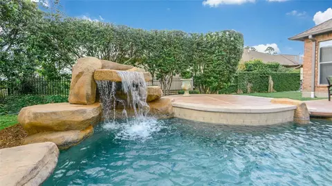 Exterior - 25207 Hideaway Run Dr, Spring, TX 77389 photo 4 of 6