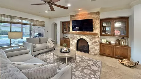 Living - 25207 Hideaway Run Dr, Spring, TX 77389 photo 2 of 4