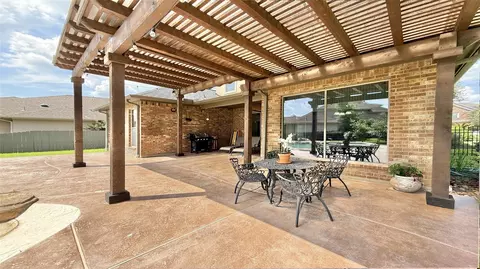 Exterior - 25207 Hideaway Run Dr, Spring, TX 77389 photo 2 of 6