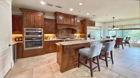 Kitchen - 25207 Hideaway Run Dr, Spring, TX 77389 photo 2 of 6