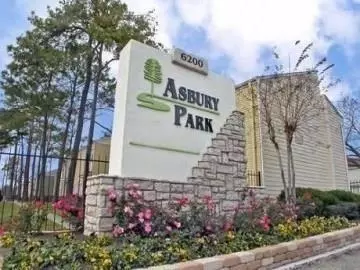 6200 W Tidwell Rd #2104, Houston, TX 77092