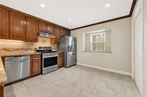 Kitchen - 2426 Deasa Dr, Spring, TX 77373 photo 2 of 5