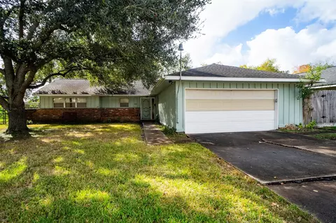 4829 Hummingbird St, Houston, TX 77035