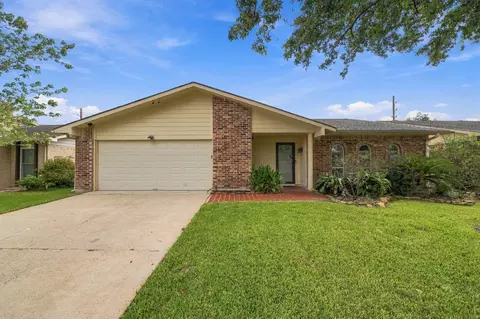 5326 Girnigoe Dr, Houston, TX 77084