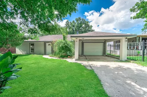 1305 Winchester Dr, Richmond, TX 77469