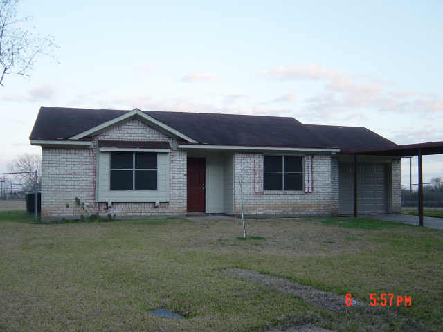 106 Easley Ct, Kendleton, TX 77451 photo 1