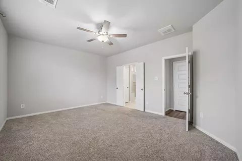 Bedroom - 17458 Buckeye Br, Conroe, TX 77385 photo 2 of 8