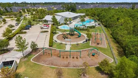 View/Area - 17458 Buckeye Br, Conroe, TX 77385 photo 6 of 9