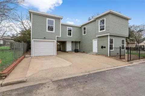 702 E Main St, Brenham, TX 77833