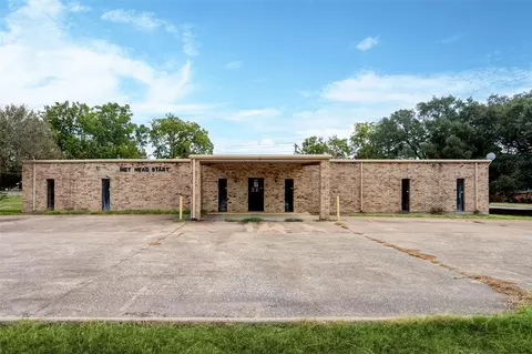 1236 11th St, Hempstead, TX 77445 photo 1
