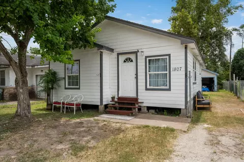 1807 Nashby St, La Marque, TX 77568