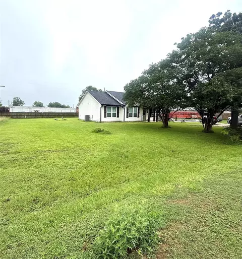 7235 Commerce St, Iola, TX 77861 photo 2