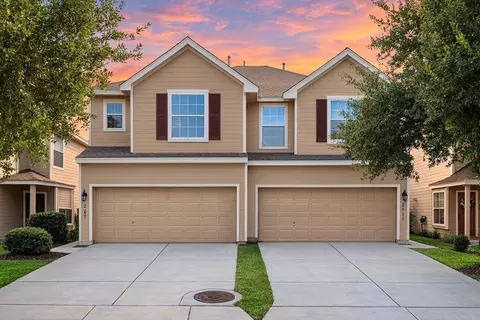 2911 Hackamore Hollow Ln, Houston, TX 77014