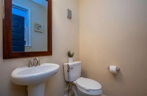 Bath - 7046 Sliding Rock Cir, Spring, TX 77379 photo 6 of 6