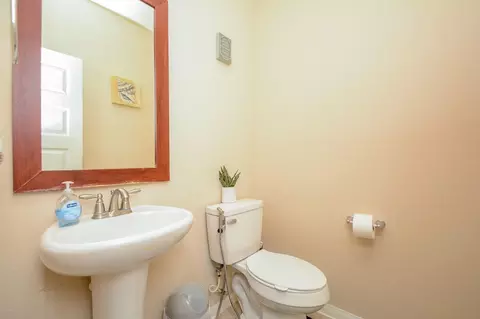 Bath - 7046 Sliding Rock Cir, Spring, TX 77379 photo 4 of 6