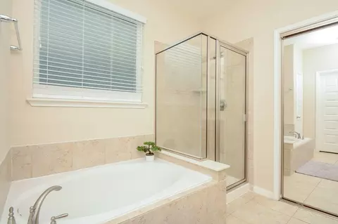 Bath - 7046 Sliding Rock Cir, Spring, TX 77379 photo 1 of 6