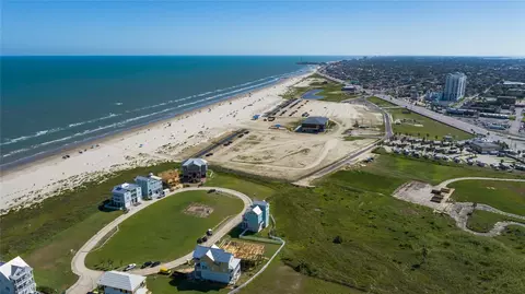 44 Grand Beach Blvd, Galveston, TX 77550
