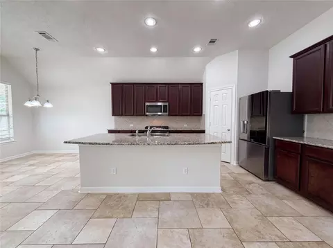 Kitchen - 19106 Lost Mine Trl, Spring, TX 77388 photo 1 of 2