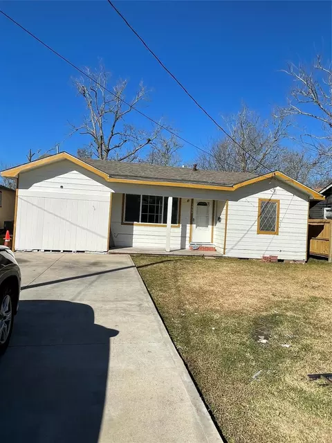 1960 May St, Beaumont, TX 77705