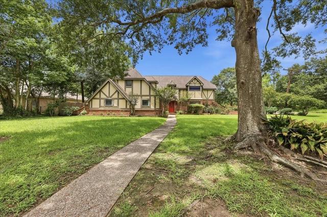 4702 Frost Pl, Orange, TX 77630