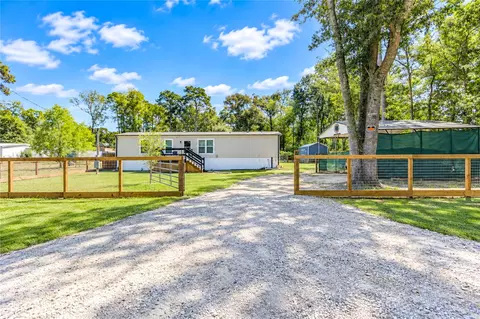 225 County Road 3294, Cleveland, TX 77327