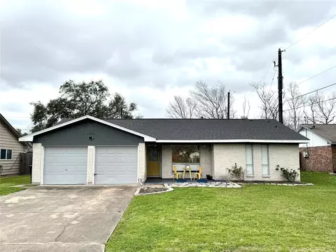11311 Caribbean Ln, Houston, TX 77089