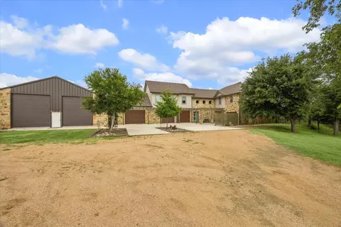 511 Chimney Cove Dr, Marble Falls, TX 78654