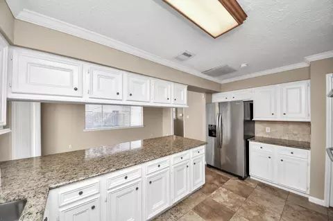 Kitchen - 22502 Deville Dr, Katy, TX 77450 photo 5 of 6