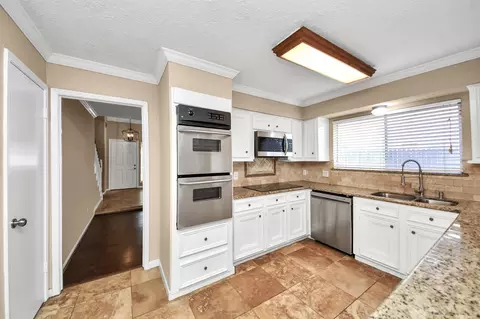 Kitchen - 22502 Deville Dr, Katy, TX 77450 photo 3 of 6