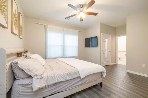 Bedroom - 2011 Nottingham St, Pasadena, TX 77502 photo 1 of 4