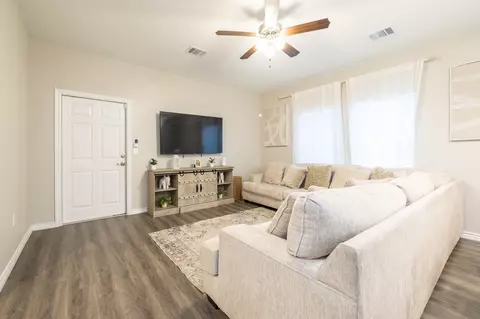 Other - 2011 Nottingham St, Pasadena, TX 77502 photo 3 of 5