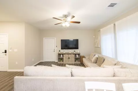 Other - 2011 Nottingham St, Pasadena, TX 77502 photo 2 of 5